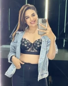 Sexy Girl in Bahria Town Karachi